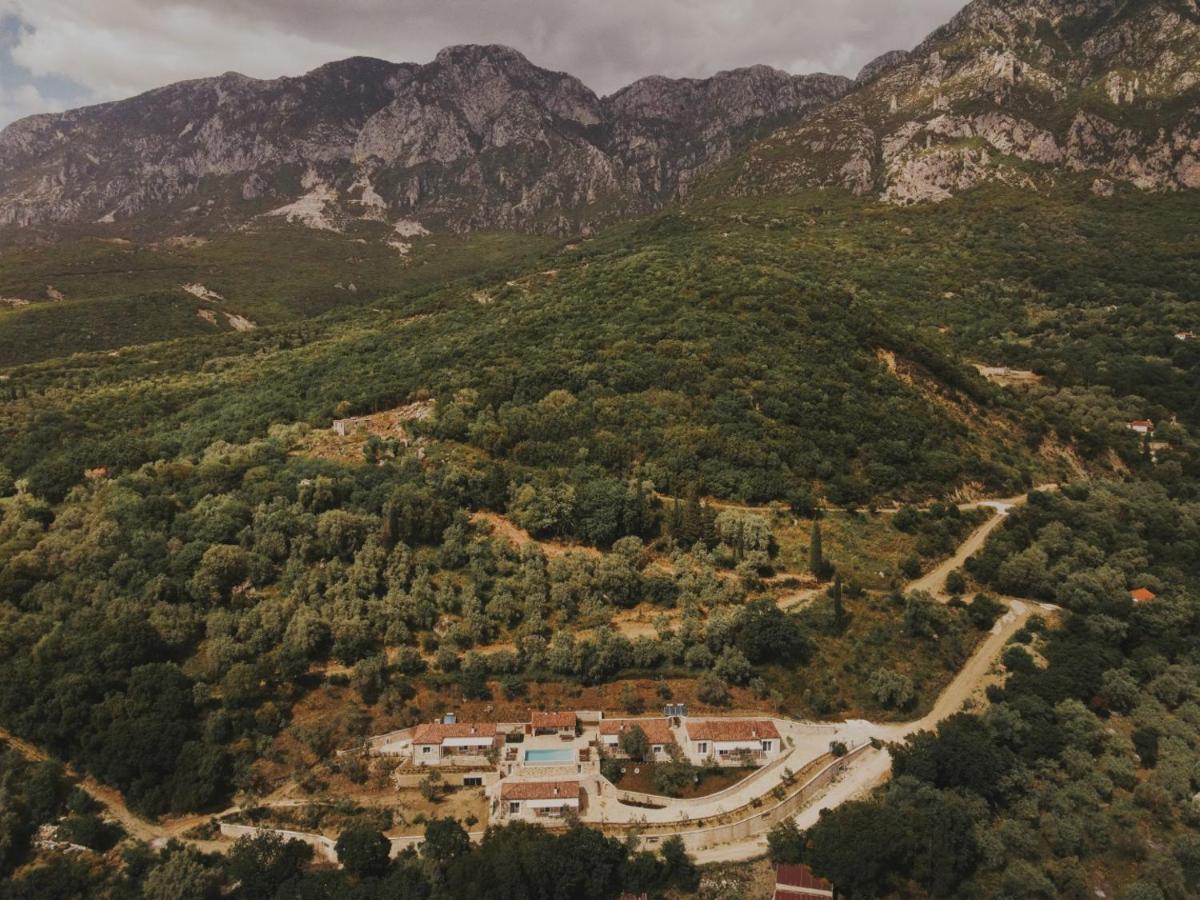 Astrali Stone Villas Парамития Екстериор снимка